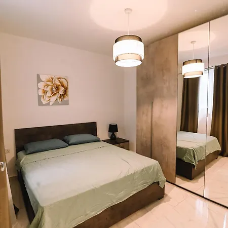 Apartamento Spacious 3 Bedroom In Sliema!