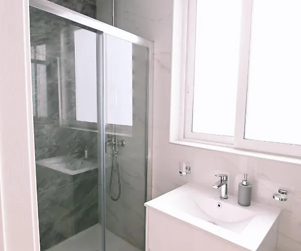 Spacious 3 Bedroom In Sliema! * Sliema